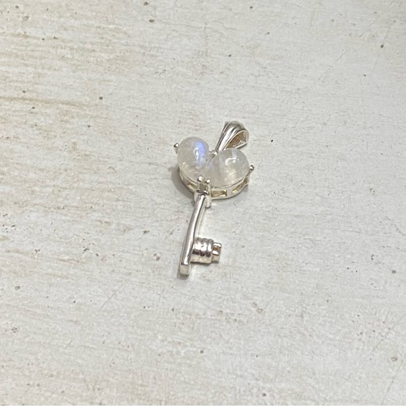 Sterling Silver Key To My Heart Rainbow Moonstone Necklace Pendant 🗝️💙 - Picture 5 of 7